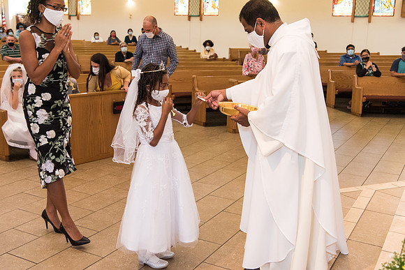 good-shepherd-first-communion-may-16-730pm 1025