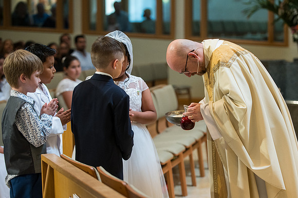 St Mary Mag First Communion April 27 0046