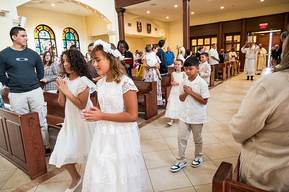 St James First Communion April 27 9 AM 0011