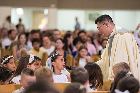 Holy Family First Communion May 4 0029