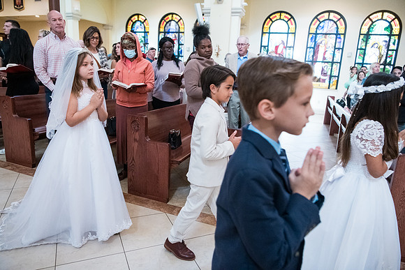 St James First Communion 2024 | April 14 | 9M 0016