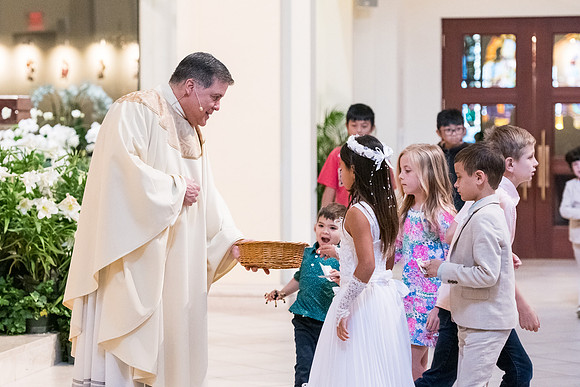 St James First Communion 2024 | April 14 | 9M 0078