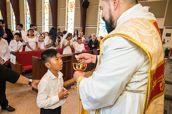 St Peter First Communion May 4 0152