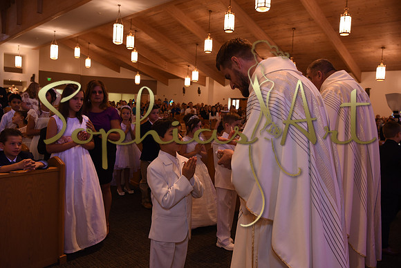 Holy-Family-First-Communion-April-29 2229