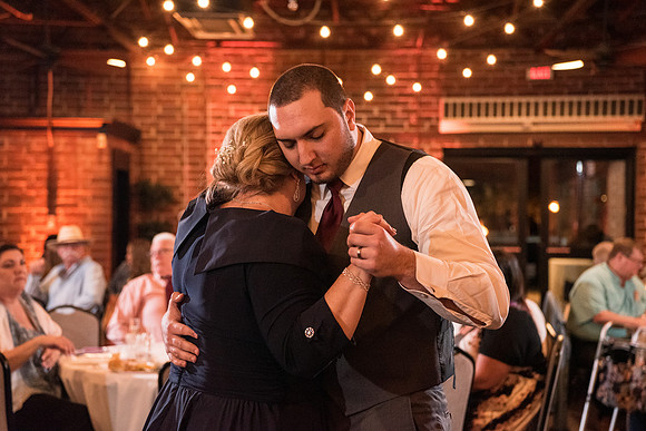 winter-park-farmers-market-wedding-erin-and-devan-selections 1572