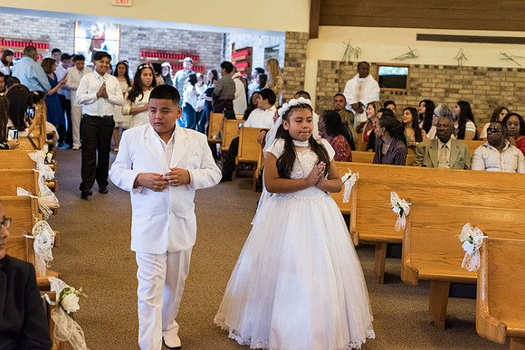 St-Francis-of-Assisi-First-Communions-May-4-1130 1300