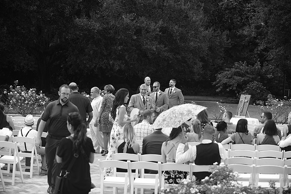 winter-park-farmers-market-wedding-janitza-and-brian-BW2496