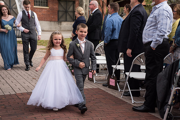 winter-park-farmers-market-wedding-erin-and-devan-selections 1357
