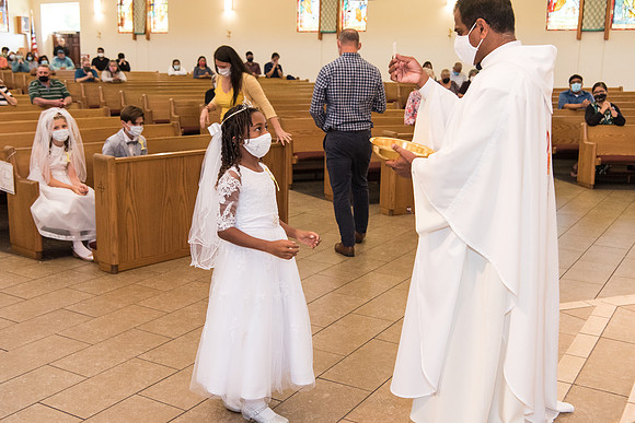 good-shepherd-first-communion-may-16-730pm 1024