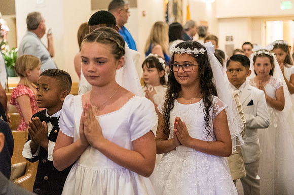 Holy Family First Communion April 27 0256