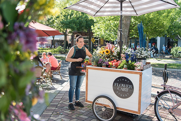 Plant-Street-Flower-Cart-April-May-2021-Winter-Garden 1042final