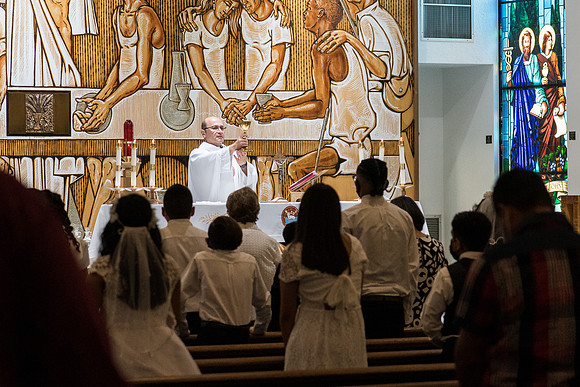 st-ann-first-communion-june-13 1023