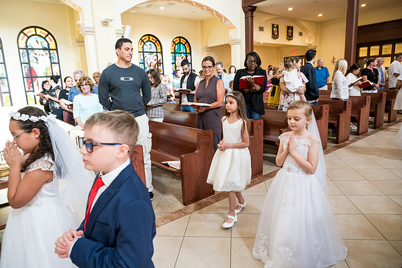 St James First Communion April 27 9 AM 0007