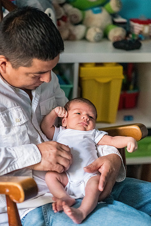 Jill and Fermin Lifestyle Newborn 0012