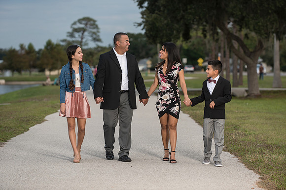 Vazqueztell Rosa Family Session 2018 1047