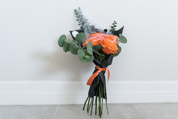 plant-street-flower-cart-halloween 1006final