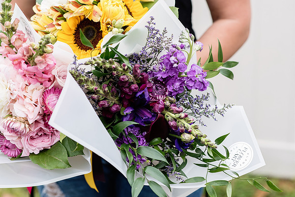 flower-cart-mothers-day-arrangements 1011final