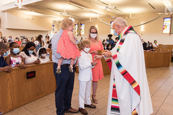 good-shepherd-first-communion-may-16-1030am 1032