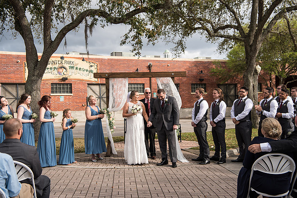 winter-park-farmers-market-wedding-erin-and-devan-selections 1343