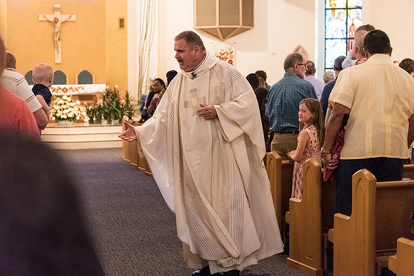 Fr-Giel-40th-Anniversary-1055