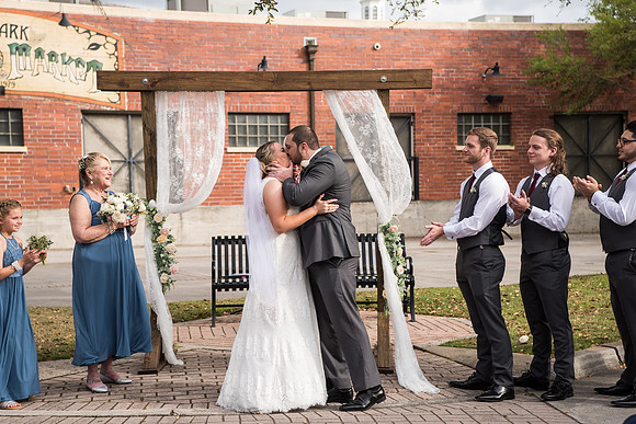 winter-park-farmers-market-wedding-erin-and-devan-selections 1340