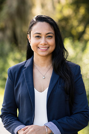 Chandi Headshots 2022 0002-Edit