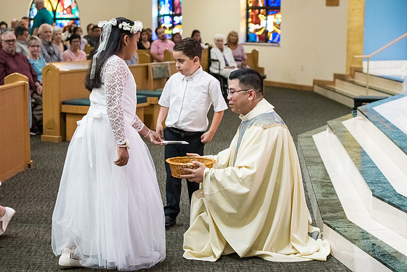 Holy Family First Communion 2024 0047