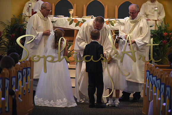 Holy-Family-First-Communion-April-29 2175