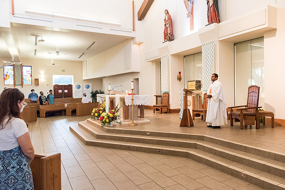 good-shepherd-first-communion-may-16-730pm 1007