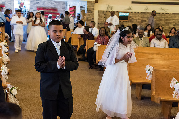 St-Francis-of-Assisi-First-Communions-May-4-1130 1298