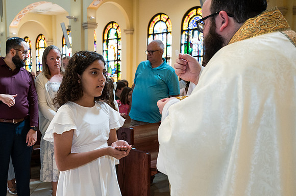 St James First Communion April 27 9 AM 0058