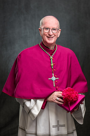 Bishop Noonan Portraits 2022 (17 of 22)
