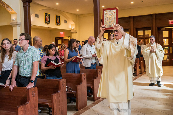 St James First Communion April 27 11 AM 0012