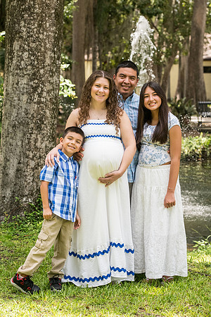 Jill and Fermin Family 2025 0067