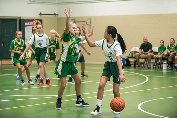 Holy-Family-Lady-Lions-Basketball-Team 1007