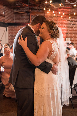 winter-park-farmers-market-wedding-erin-and-devan-selections 1500