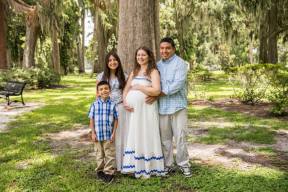 Jill and Fermin Family 2025 0027