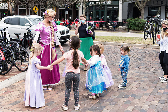 rapunzel-event-plant-street-flower-cart 1084final