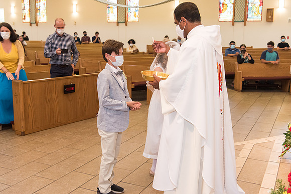 good-shepherd-first-communion-may-16-730pm 1022