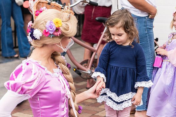 rapunzel-event-plant-street-flower-cart 1155final