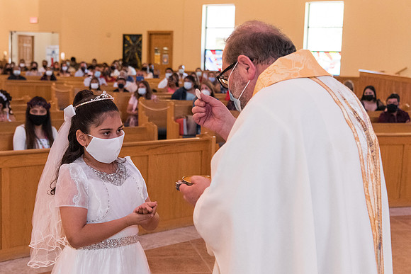 st-patrick-first-communion-may-9 1013