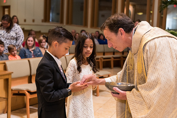 St Mary Magdalen First Communion 2022 10AM (61 of 92)