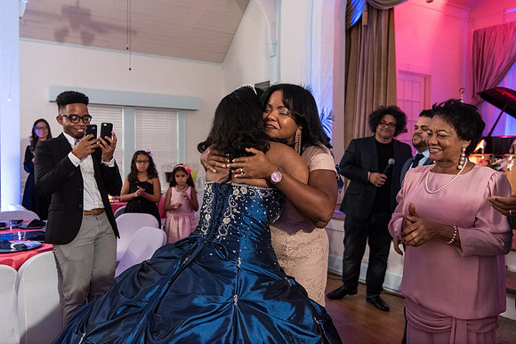Tiares Sweet 16 1070