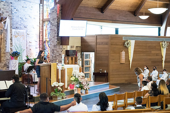 st-francis-first-communion-2021-1130am 1052
