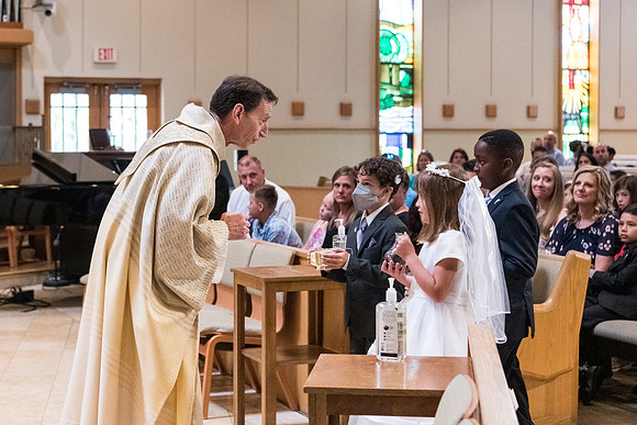 St Mary Magdalen First Communion 2022 10AM (19 of 92)