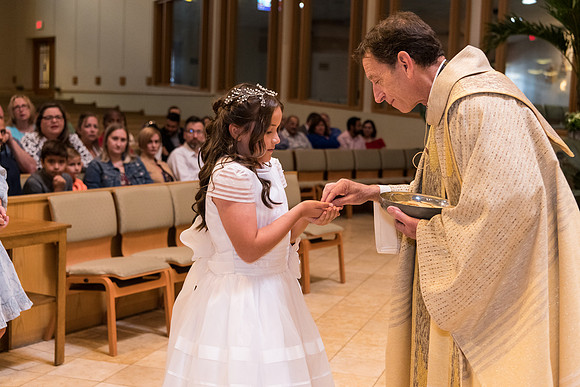 St Mary Magdalen First Communion 2022 10AM (41 of 92)