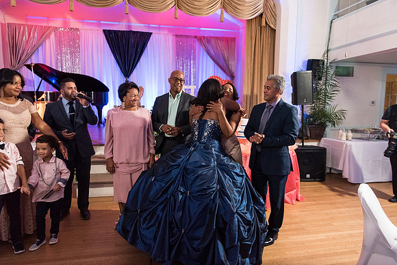 Tiares Sweet 16 1077