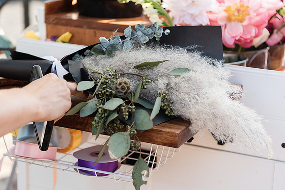 plant-street-flower-cart-branding-photos-mothers-day-weekend 1067final