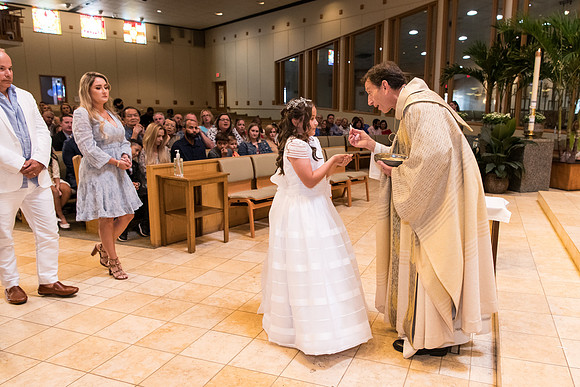St Mary Magdalen First Communion 2022 10AM (40 of 92)