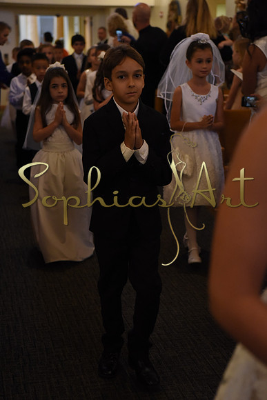 Holy-Family-First-Communion-April-29 2101
